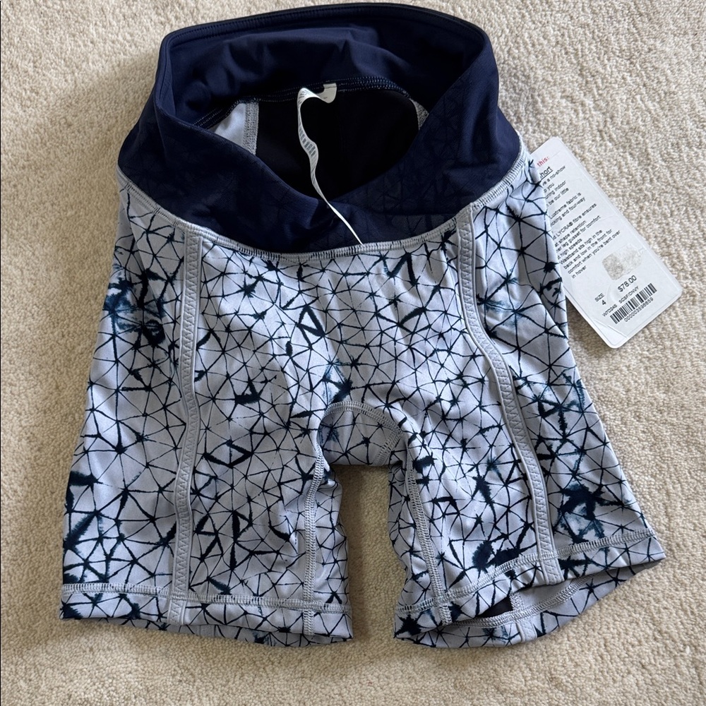 Women’s Navy & White Geometric Compression Shorts